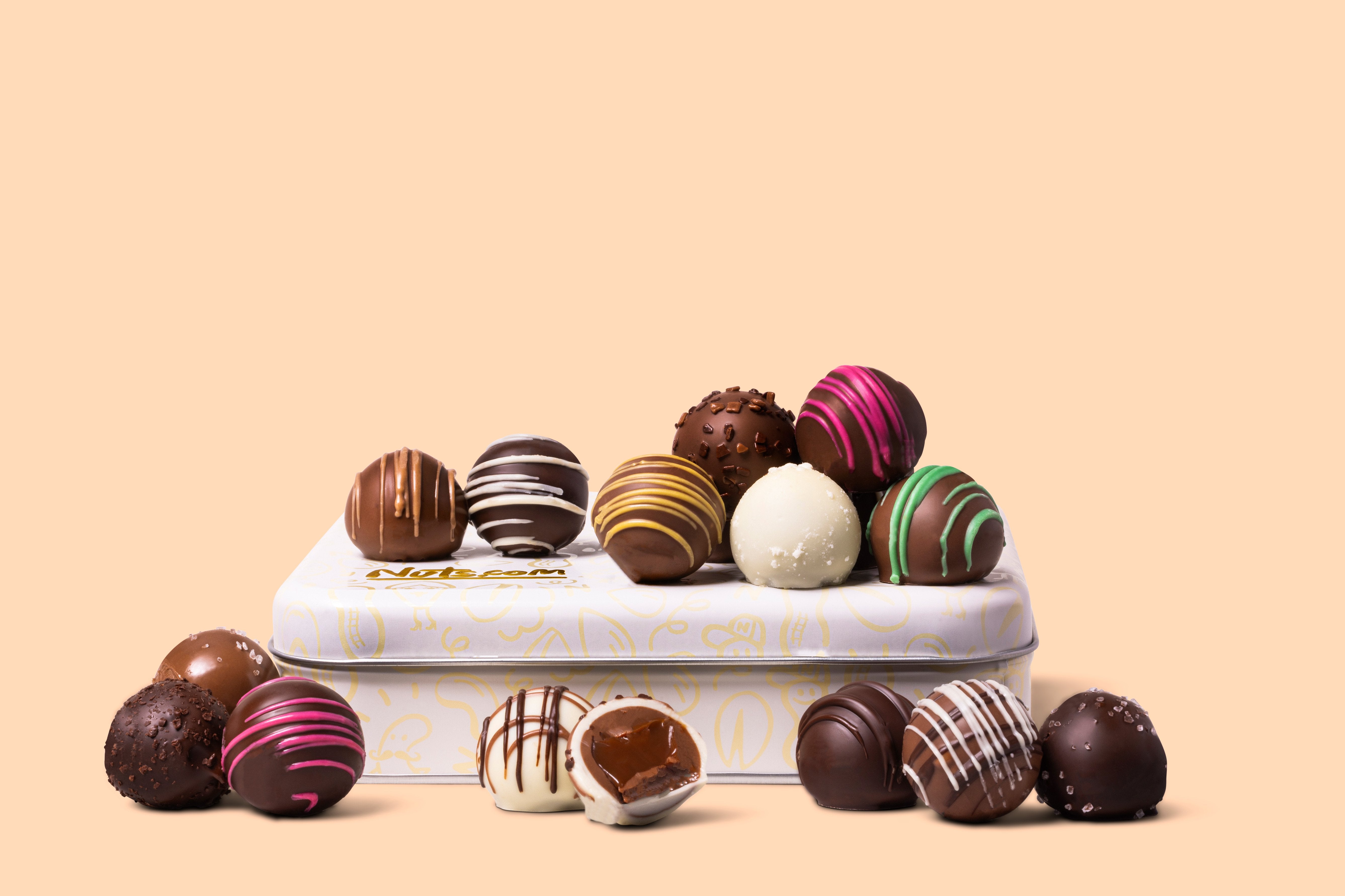 truffles です。 Signature Chocolate Truffle Tin | Fresh & High-Quality | Nuts.com