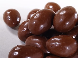 Sugar-Free Chocolate-Covered Almonds - By the Pound - Nuts.com