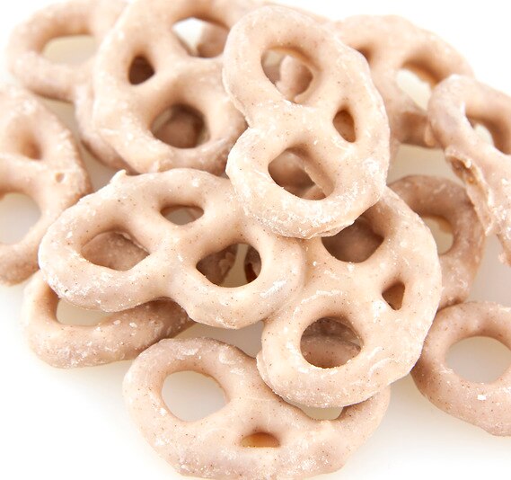 Apple Cinnamon Yogurt Pretzels —