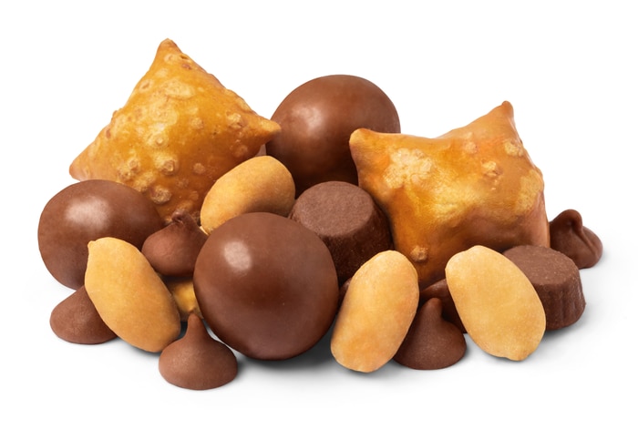 Peanut Butter & Chocolate Munch Mix photo