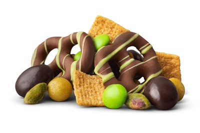 Dubai-Style Chocolate Trail Mix