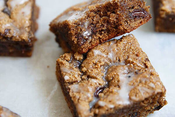 Chai Chocolate Chip Cookie Bars