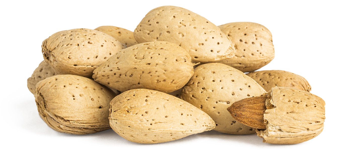 raw almonds