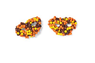Reese's Pieces Premier Pretzel